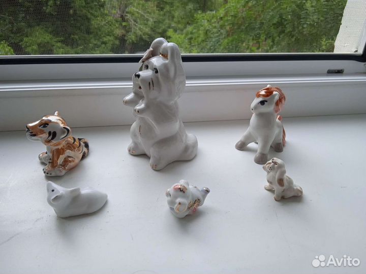 Статуэтки фарфор икерамика