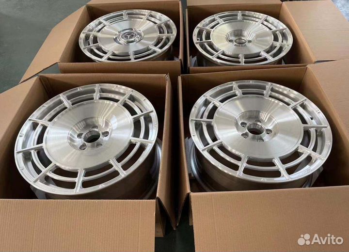 Кованые диски GT Forged R21 на Mercedes S-класс