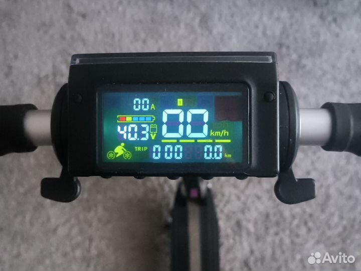 Самокат взрослый электрический бу