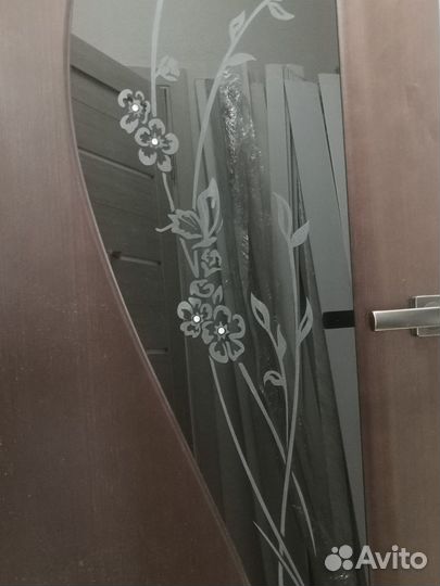 Дверь межкомнатная венге, стекло триплекс