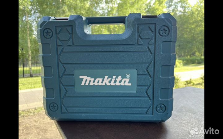 Пила цепная аккумуляторная makita (новая, 2 акб)