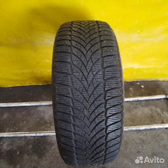 Goodyear UltraGrip Ice 2 215/45 R17
