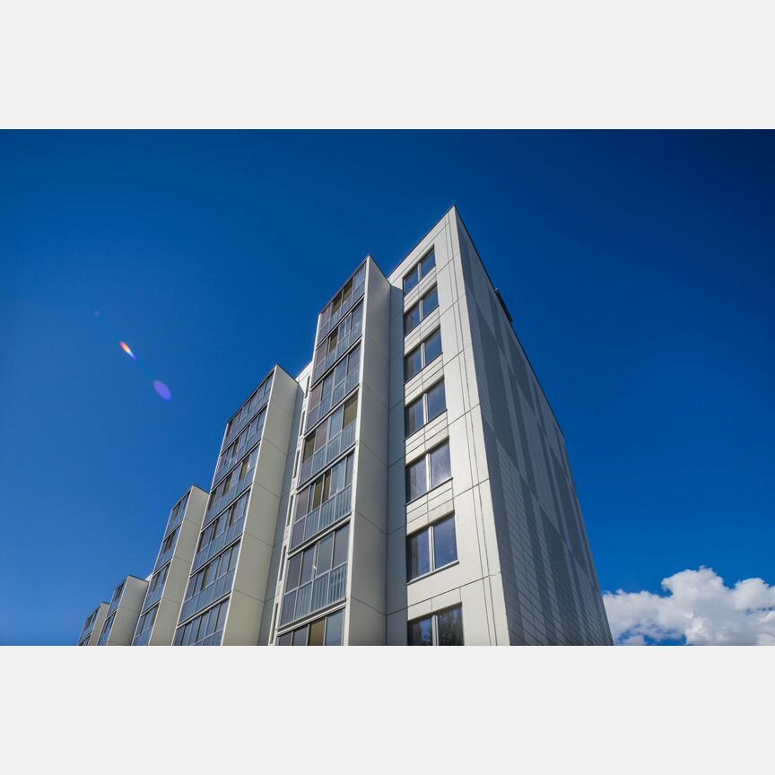 3-к. квартира, 131,8 м², 1/8 эт.