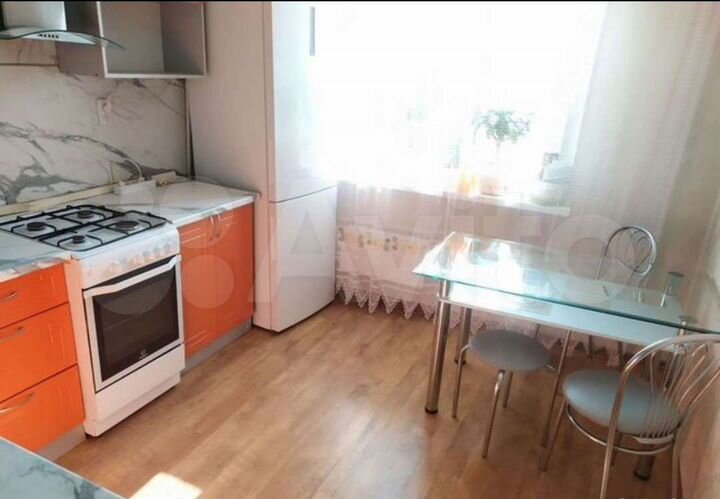 2-к. квартира, 48 м², 8/10 эт.