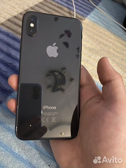 Телефон iPhone X 64gb