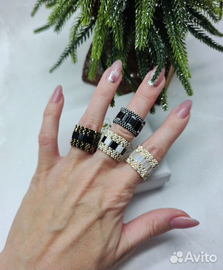 Кольца из бисера