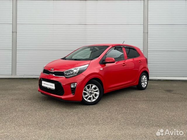 Kia Picanto 2017 красная