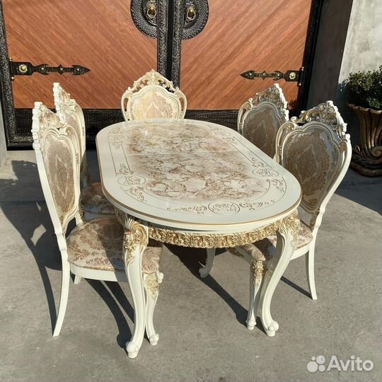 Кухонный Обеденный стол. Столик. Компьютерный стол