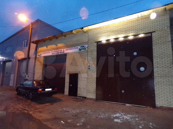 Гараж, > 30 м²