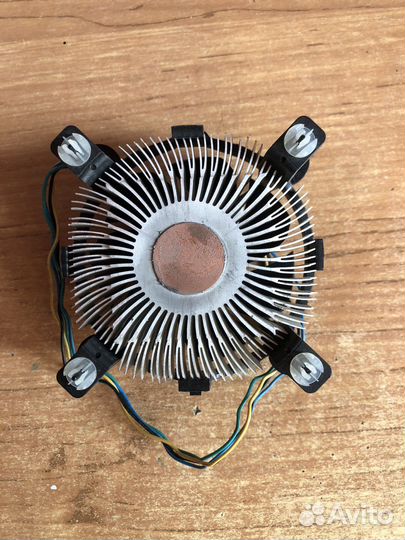 Боксовый кулер Intel