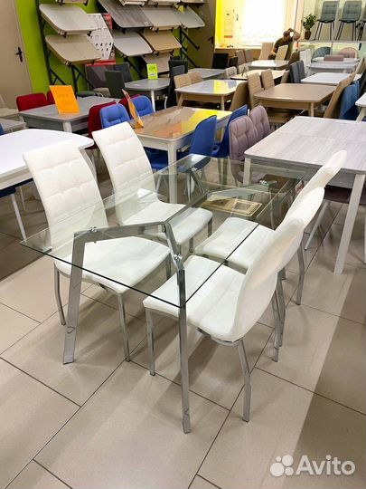 Стол стеклянный Modern