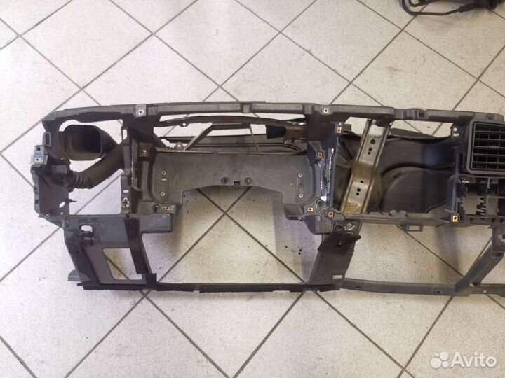 Торпедо с воздуховодом chevrolet tahoe GMT 840