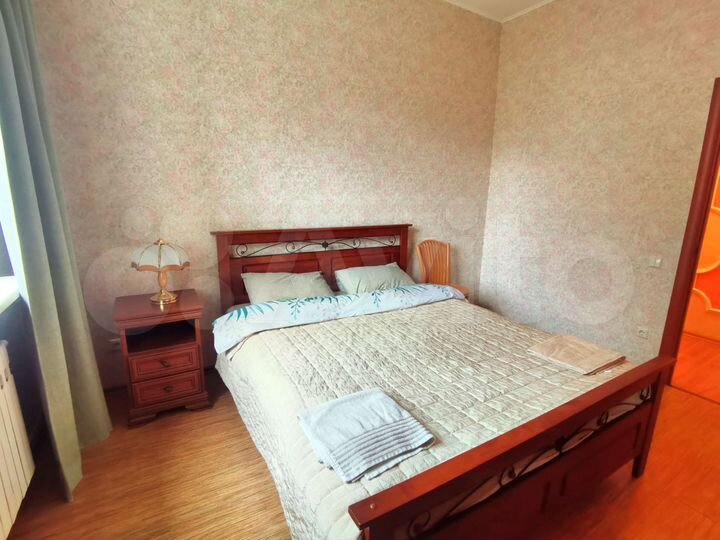 2-к. квартира, 60 м², 2/4 эт.
