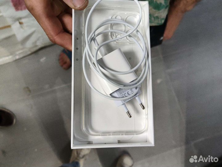 Мобильные телефоны