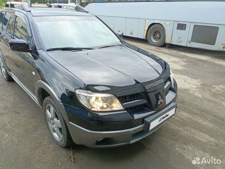 Mitsubishi Outlander 2.4 AT, 2004, 160 000 км