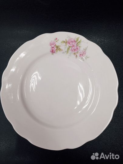 С. 273 Набор тарелок 