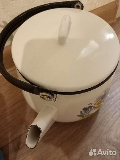 Кастрюля эмалированная новая