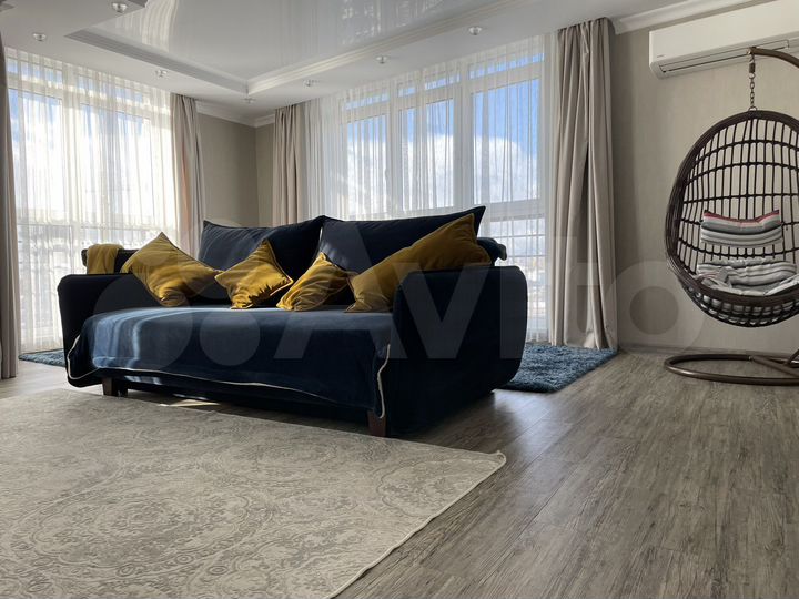 2-к. квартира, 90 м², 11/15 эт.