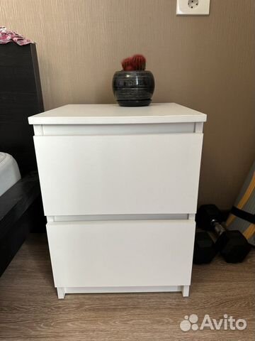 Прикроватные тумбочки