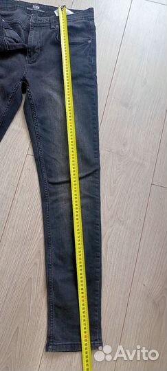 Джинсы для юноши