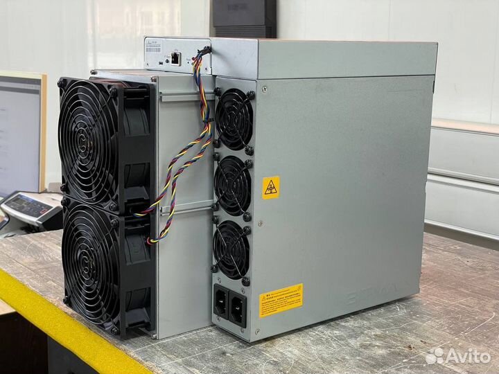 Asic Antminer S19 90TH/s Новый