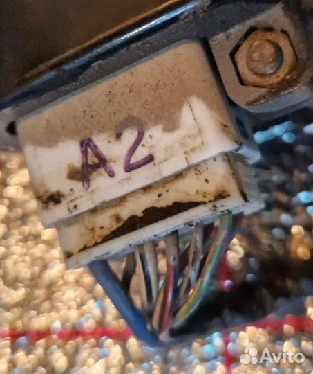 Моторчик заднего дворника на Секвою, пер.поколения