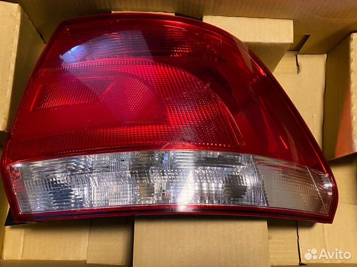 Фонарь задний правый volkswagen polo