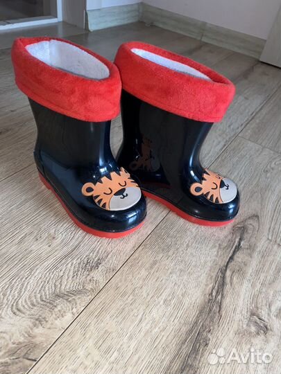 Резиновые сапоги