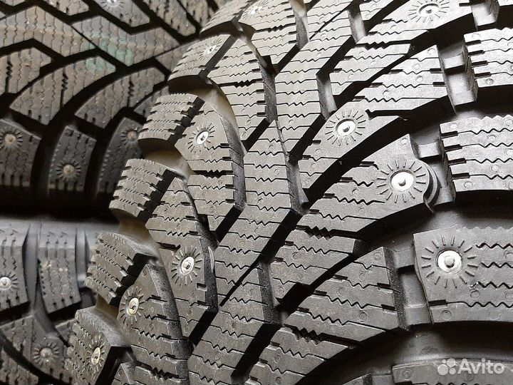 Pirelli Formula Ice 215/60 R16