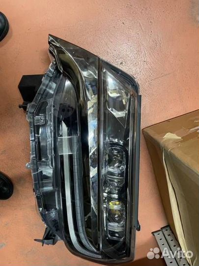 Фара передняя левая Toyota Alphard AGH30W 2arfe