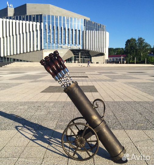 Кованая подставка для шампуров, серия 