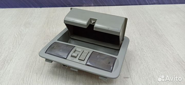 Плафон Подсветка фонарь салона Nissan pathfinder R