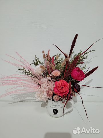 Композиция из сухоцветов