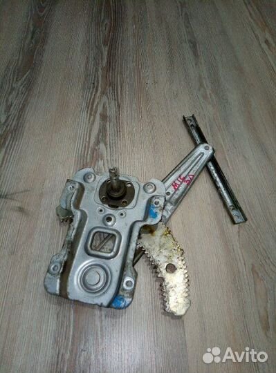 Стеклоподъемник задний Nissan micra K12 Лев