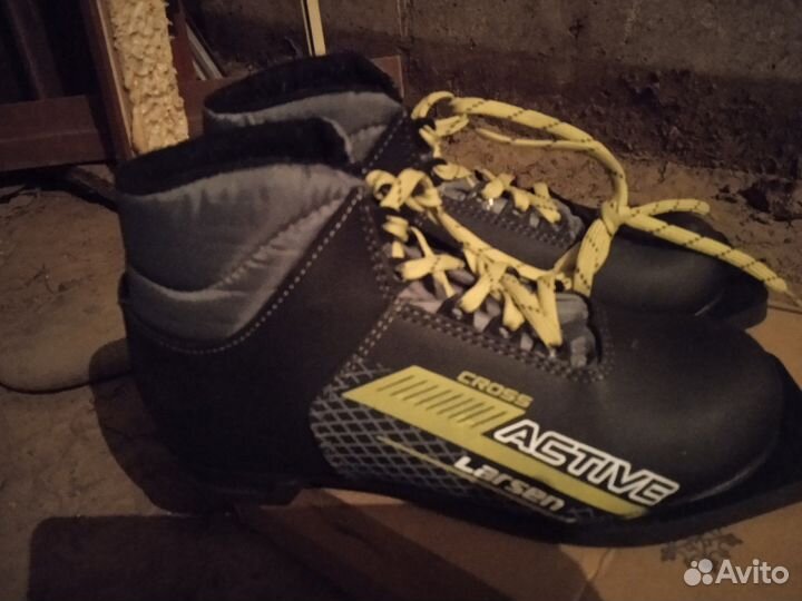 Ботинки лыжные