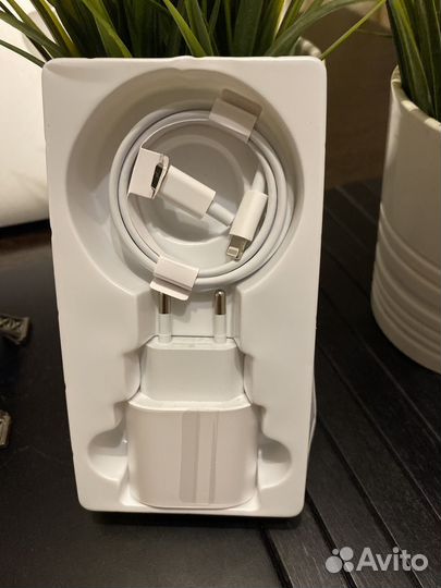 Быстрая зарядка для iPhone 20w