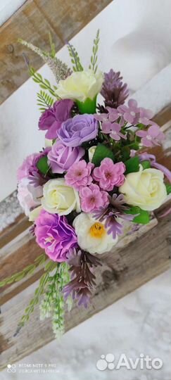 Розы, гвоздики, камелия, гортензия, сакура