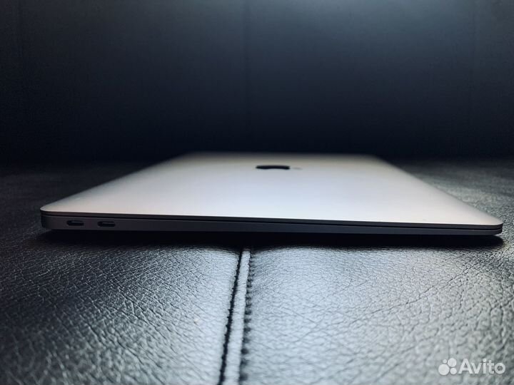 Apple MacBook Air 13 M1 8 / 256gb