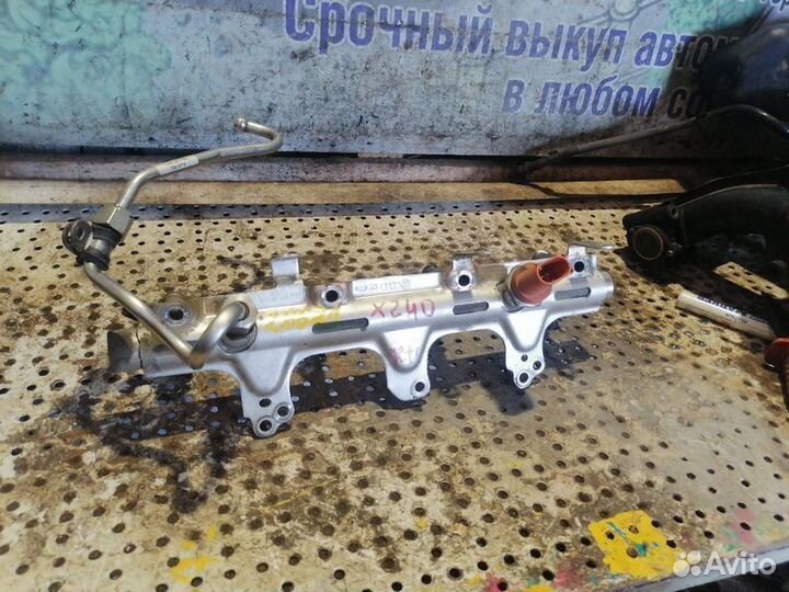 Рейка топливная (рампа) Skoda Yeti