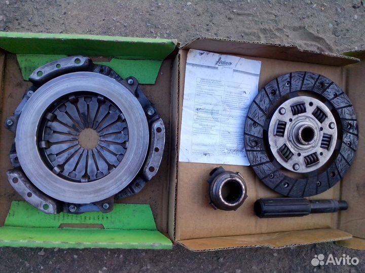 Оригинальное сцепление Валео на рено логан 1,4л