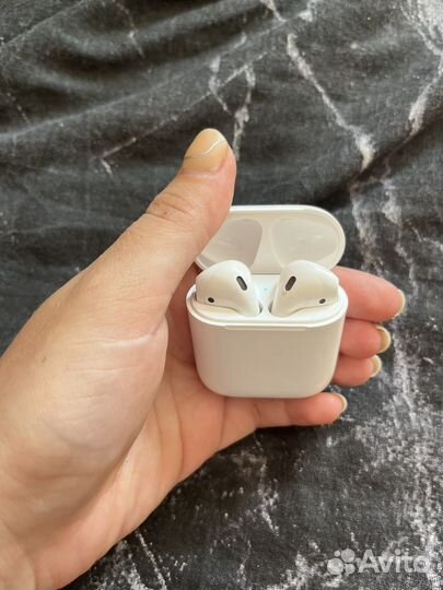 Продам Аирподс 2 оригинал