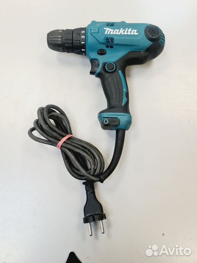 Дрель Makita DF0300
