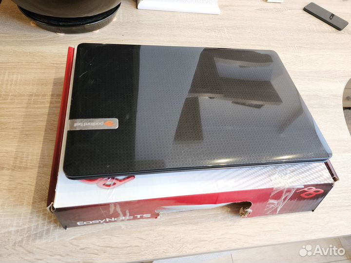 Packard Bell, core i7, 8gb, SSD