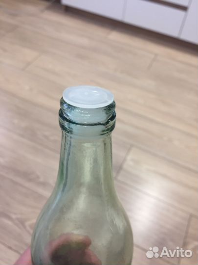 Пустая бутылка времен СССР