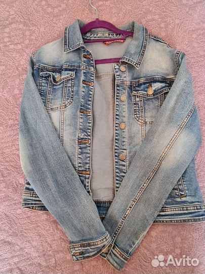 Джинсовые куртки s/m, жакет в клетку 52-54
