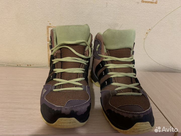 Кроссовки adidas