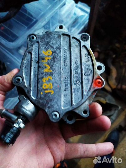 Вакуумный насос BMW N46
