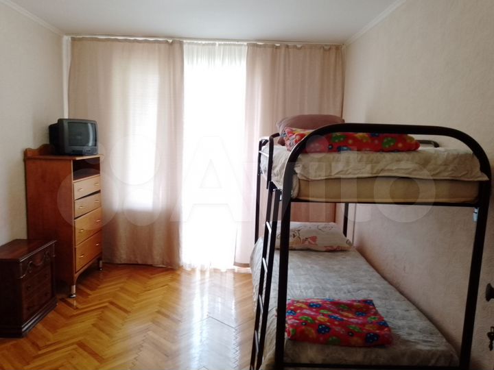 2-к. квартира, 47 м², 4/9 эт.