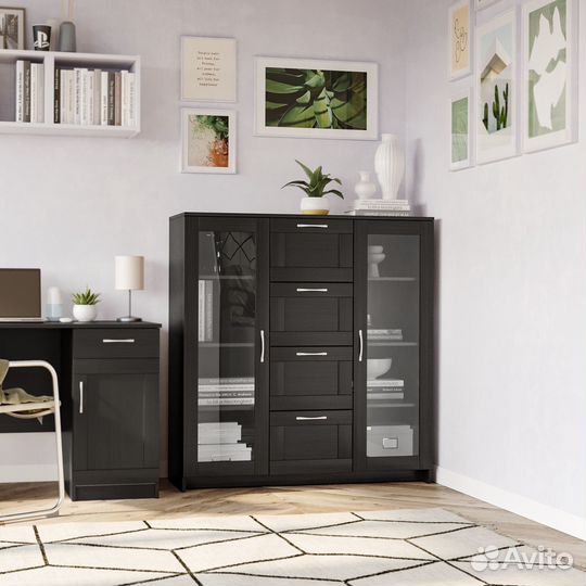 Тумба с ящиками и дверцами