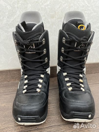 Сноубордические ботинки burton 42 US9 UK8